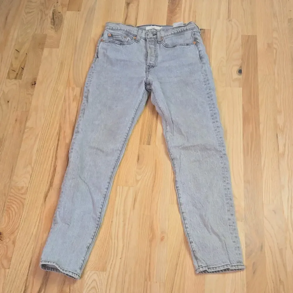 Levi Strauss & Co women's Gray Wedgie Size 27